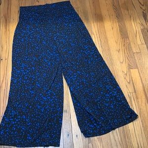 Patterned pants